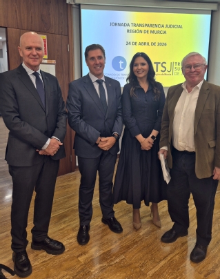 En la imagen, el secretario de Gobierno, Javier Parra, el presidente TSJMU, Manuel Luna, la comisionada de Transparencia de la Región, Natalia Sánchez, y el presidente del CES,  José Antonio Cobacho 